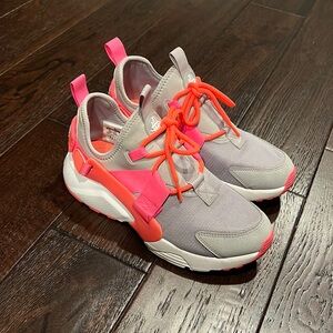 Nike Air Huarache City Low Women